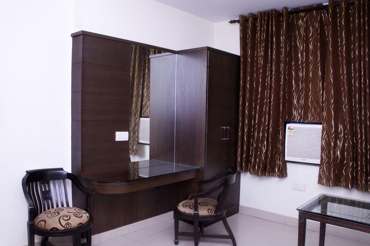 Hotel Usa นิวเดลี ภายนอก รูปภาพ